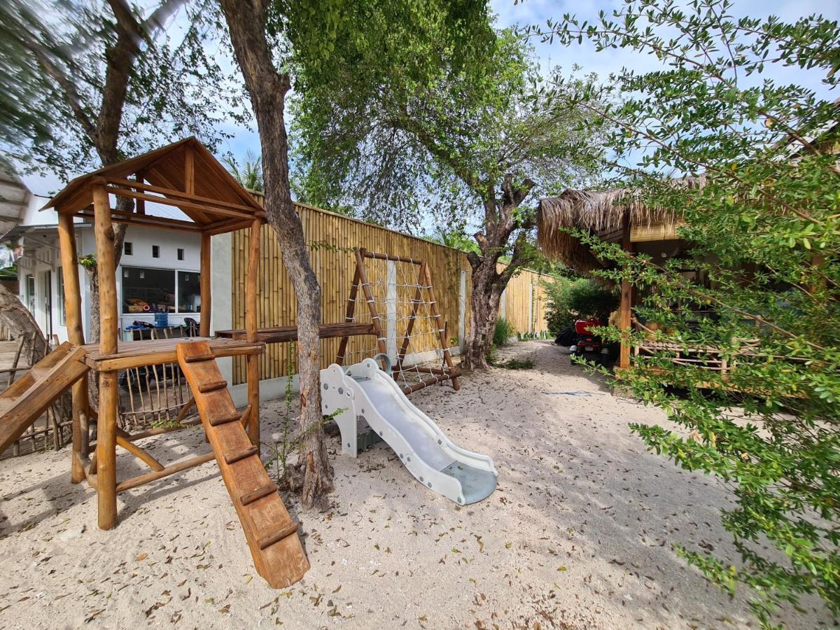 The Beach Shack Gili Air Exterior photo