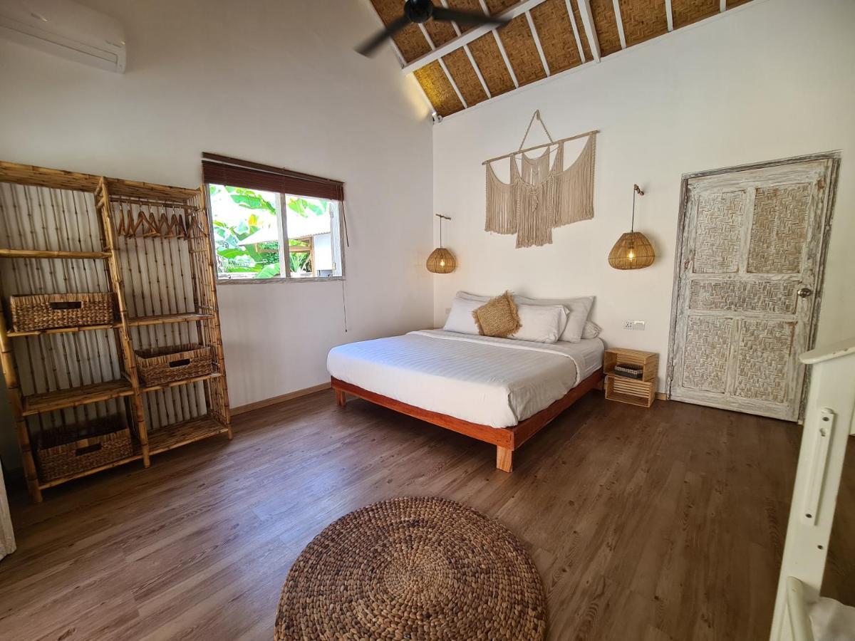 The Beach Shack Gili Air Exterior photo